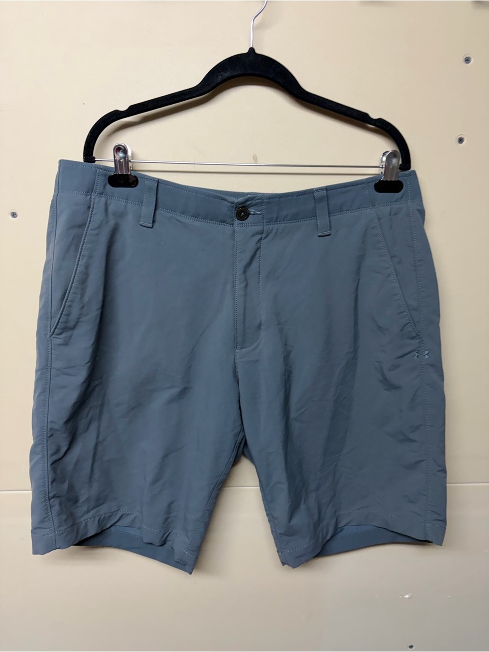 2/$30⚡️- SHORTS | Men’s Under Armour shorts size 38